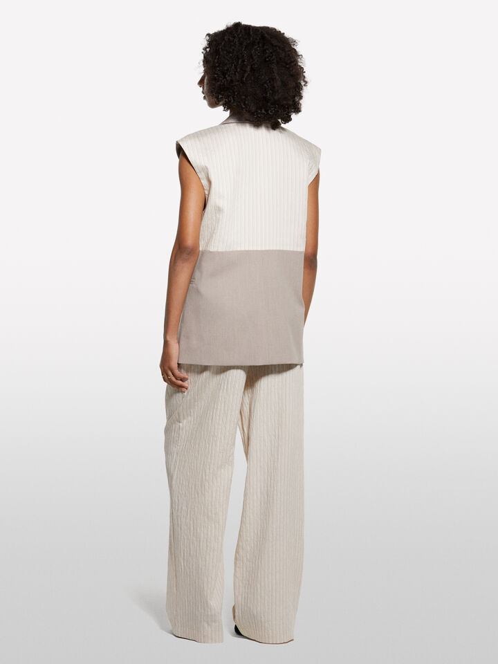 Beige vest with clashing stripe - women's vests and sleeveless jackets - Beige | Sisley image number 2
